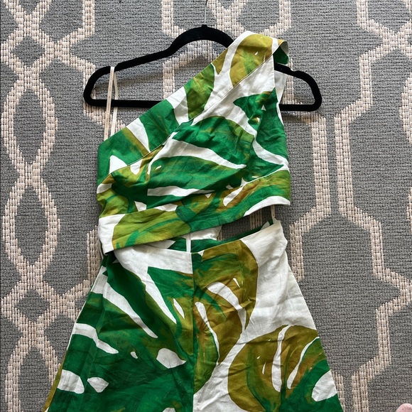 NWT FARMRio White Monstera One Shoulder Jumpsuit - Picture 6 of 8